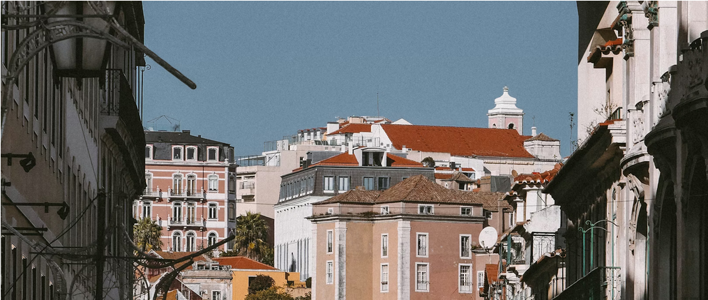 Récits de séjours à 200 € à Lisbonne : expériences et conseils pour voyager malin